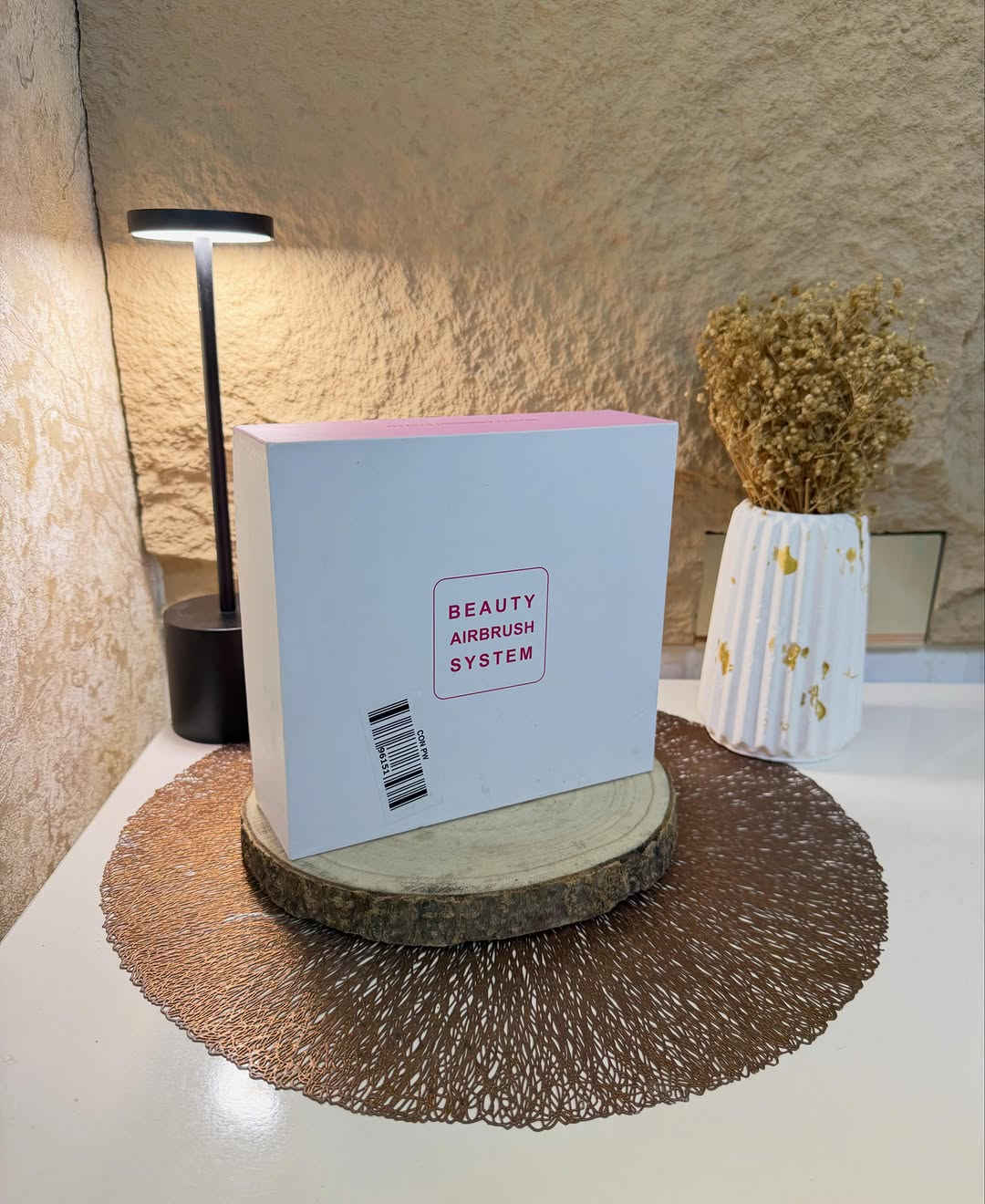 جهـاز بخاخ هوائي متعدد الاستخدام شحن محمـول 
ملاحظة (المنتج مستخدم )
شحن (تايبسي) نظـام متطـور وحديث 
مجموعة فرشاة هوائية لاسلكية محمولة يدوية تستخدم للحلاقين وفن الأظافر وتزيين الكيك والمكياج ورسم النماذج 
ويمكن استخدامه للوجه يساعد على تحسين ملمس البشرة ويضيف ما يكفي من خلايا الجلد 
اداء عالي يتم رش قطرات على مستوى النانومتر والتغلغل بقوة في الجزء السفلي من البشرة 
يحتوي على مجموعة فرش مع أدوات تنظيف مع أنبوب مطاطي للأماكن البعيدة مع خزانات بسعة متدرجة 
جهـاز محمـول صغير الحجم سهل الاستخدام 
يحتوي على علب متعددة الأحجام قابلة للتغير 
كامل مع الملحقات 
للتفاصيل اكثر داخل الموقع الرسمي 
السعـر ٢٥ الف 💰
ملاحظة (عند الشراء فحص المنتج قبل مغادرة المندوب بعدها نكون غير مسؤولين)
توصـيل 🚚 بغداد ٥ الاف 
توصـيل 🚚 محافظات ٦ الاف⁩⁩


**إذا كنت صاحب هذا الإعلان وتريد حذفه لأي سبب، رجاءا أرسل رسالة إلى الدعم الفني**