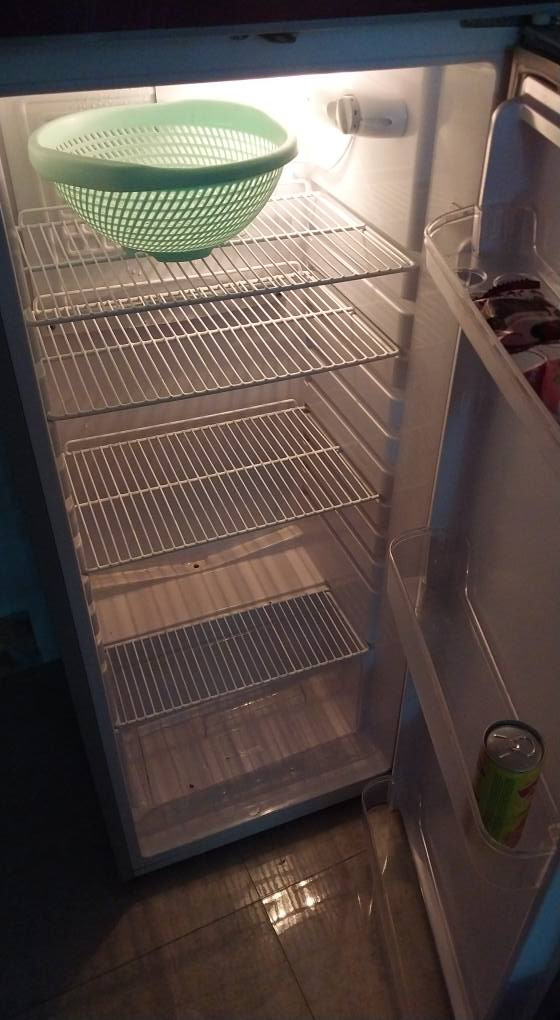 ثلاجه للبيع جديده تجميد فول مابيه اي شي سعر ٣٥٠


**إذا كنت صاحب هذا الإعلان وتريد حذفه لأي سبب، رجاءا أرسل رسالة إلى الدعم الفني**