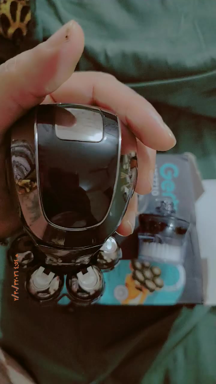 السلام عليكم
السعر 35 توصيل مجاني 
بيها مال تظيف بشره تنظيف انف ومكينه حلاقه 
الاستفسار *********** او وات ساب
