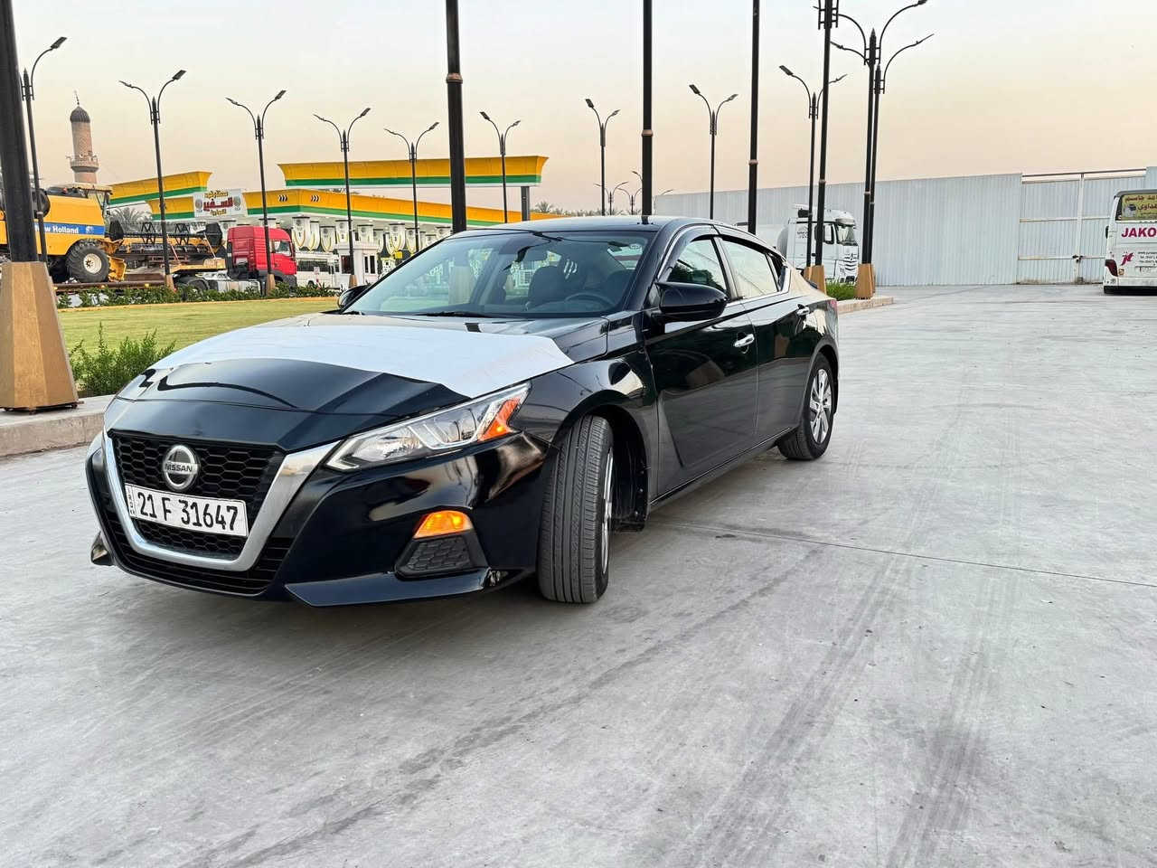 🚗 سيارة 2020 كاملة المواصفات 🚗

فرصة للي يدور سيارة فول ونظافة

مواصفات السيارة:
الموديل: 2020
الضرر: جامرلغ + بنيد فقط، السيارة بارد مابيها 
الكير + المكينة: شرط الضمان، ما بيها نقص ولا صوت
التبريد: ثلج  ❄️
التخم: تاير جديد كامل
الصدر: صدر امامي + خلفي جديد
الكامرة: كامرة كبيرة + كامرة خلفية
الرادار: رادار امامي + رادار خلفي 
البصمة: بصمة تشغيل + بصمة بواب + بصمة صندوق
الاضافات: تثبيت سرعة + تحكم ستيرن كامل
الحالة: سيارة حلوة وجاهزة، شرط التحويل المباشر

العنوان: ديالى - المقدادية  
للاستفسار والصور اكثر: *********** واتساب

السيارة كاملة مكملة، الضربة واضحة بس جامرلغ وبنيد والباقي شركة 🔥
الي يدور نظافة وراحة، هاي سيارته 
السعر 130$ بيهه مجال بسيط
