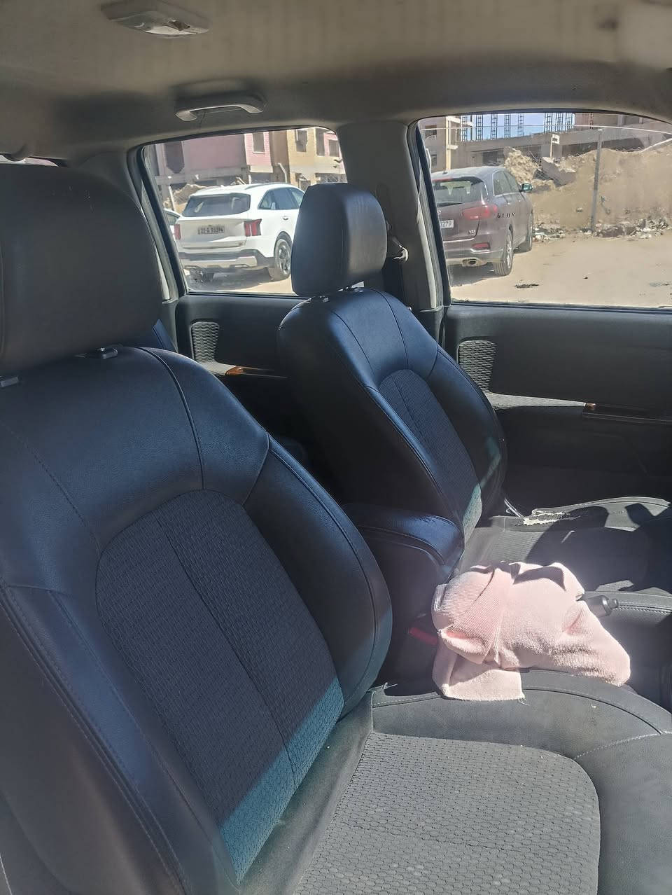 السلام عليكم كريتول موديل 20 السياره بيهه جاملغ وبنيد ولباقي جاهزه كير مكينه تبريد ثلج تخم تأير سياره جاهزه سعر 85 مكاني الديوانية ***********
