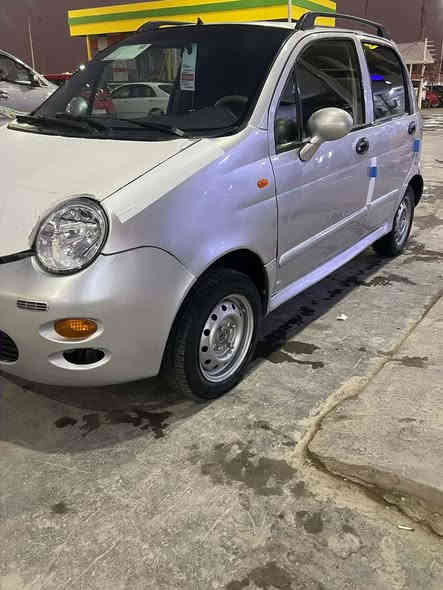 سلام عليكم سياره كيو كيو موديل 2011 جاهزه كير محرك مكفولات كهربائيات تبريد ثلج سنويه صاقطه نهايه 24 شرط التحويل سعر 30 وبيه مجال قليل مكان واسط قضاء العزيزية الشراي يتصل ***********
