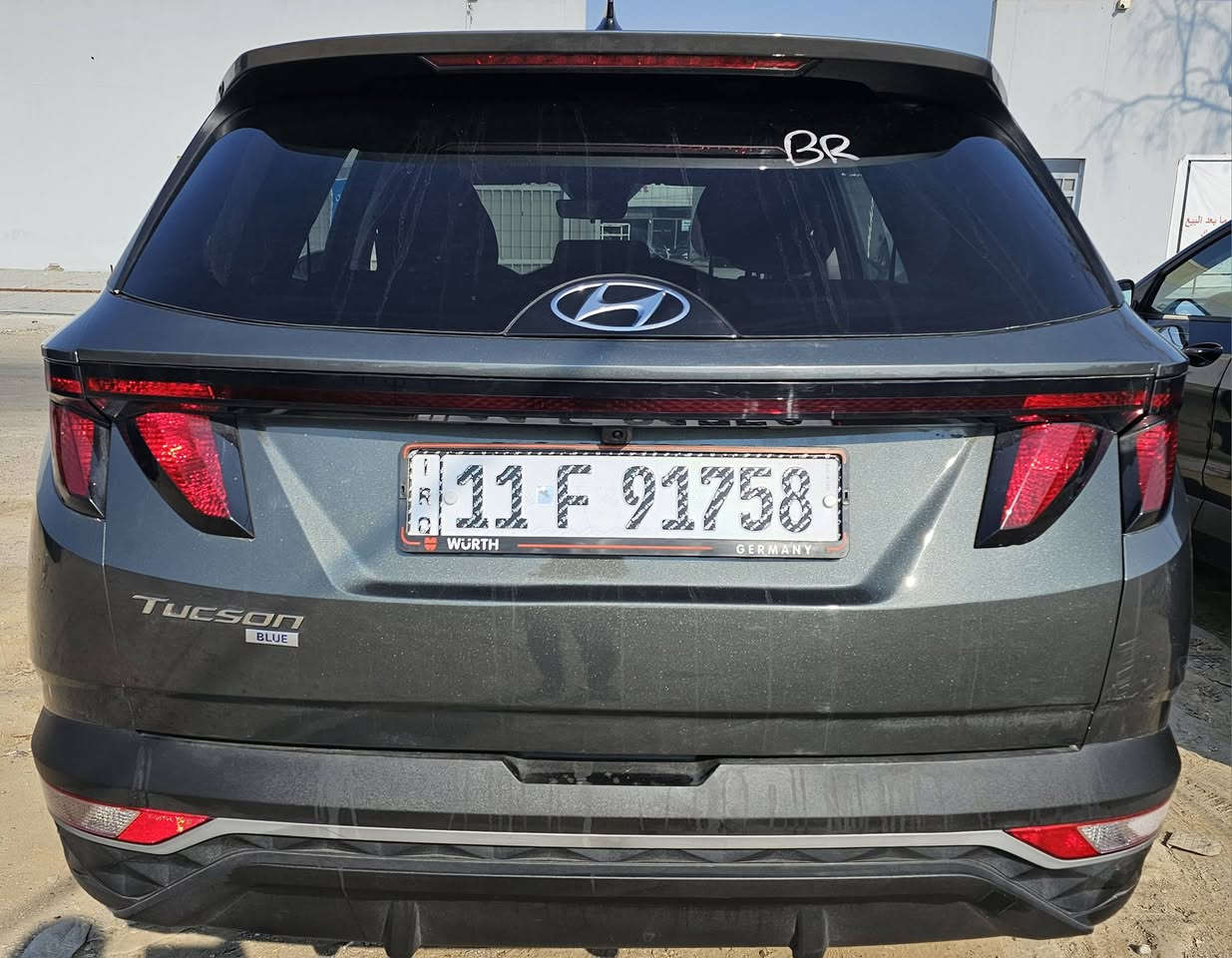 هونداي توسان هايبرد موديل 2024 وارد امريكي
#_السعر_182_ورقة و بيها مجال للطيبين.
ضربتها دعامية و بنيد و مبدلها بلادي.
جاملغاتها سليمة 
هذا رقم الشاصي 
KM8JBCD10RU222641
و هذا رابطها مال صور امريكا مباشر
https://share.google/Dy9HaK0CIps8IerxB
السيارة ماشية 9 آلاف ميل وقابلة للزيادة
كشنات تدفئة وتبريد 
كير بيانو ابو الدكم
تحكم ستيرن 
رقم بغداد 
موقع السيارة بغداد مقابل مرور الطوبجي 
#_السعر_182_ورقة وبيها مجال للطيبين
التواصل *********** يوجد واتساب
