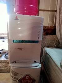 مبردة عدد٢للبيع وحدة خارجيه جديده مستعملة قليل وثانية بلاستيك داخلية م...