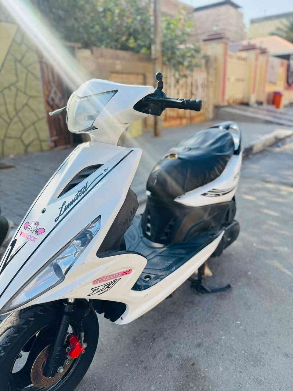 سلام عليكم دراجه ثعلب مضلع لبيع دراجه ما مفتوحه حلوه وجاهزه من كلشي من نهضه  قويه سعر 750 وبيه مجال الاستفسار ***********
