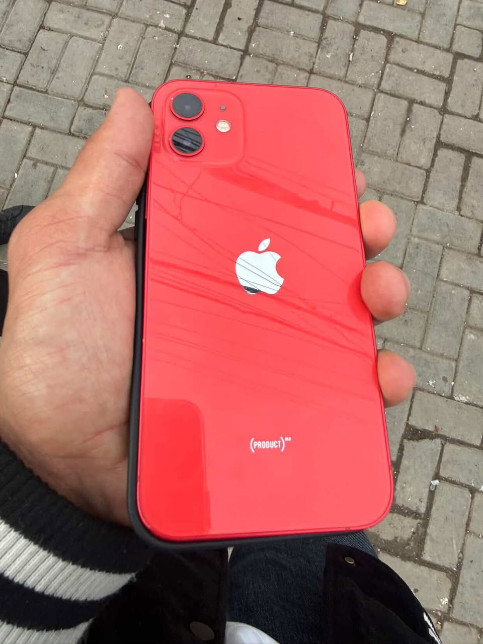آيفون 12 لون أحمر مميز ذاكره 128 مبدل فقط كلاسه مال شاشه وبطارية تفصيخ مال شركه تقرء نسبه 84  باقي الجهاز مكفول ع فحص الجهاز زلغ واحد مابي كلش نظيف سعر الجهاز 270 وبي مجال بسيط  العنوان بغداد المنصور رقم *********** وبي واتساب
