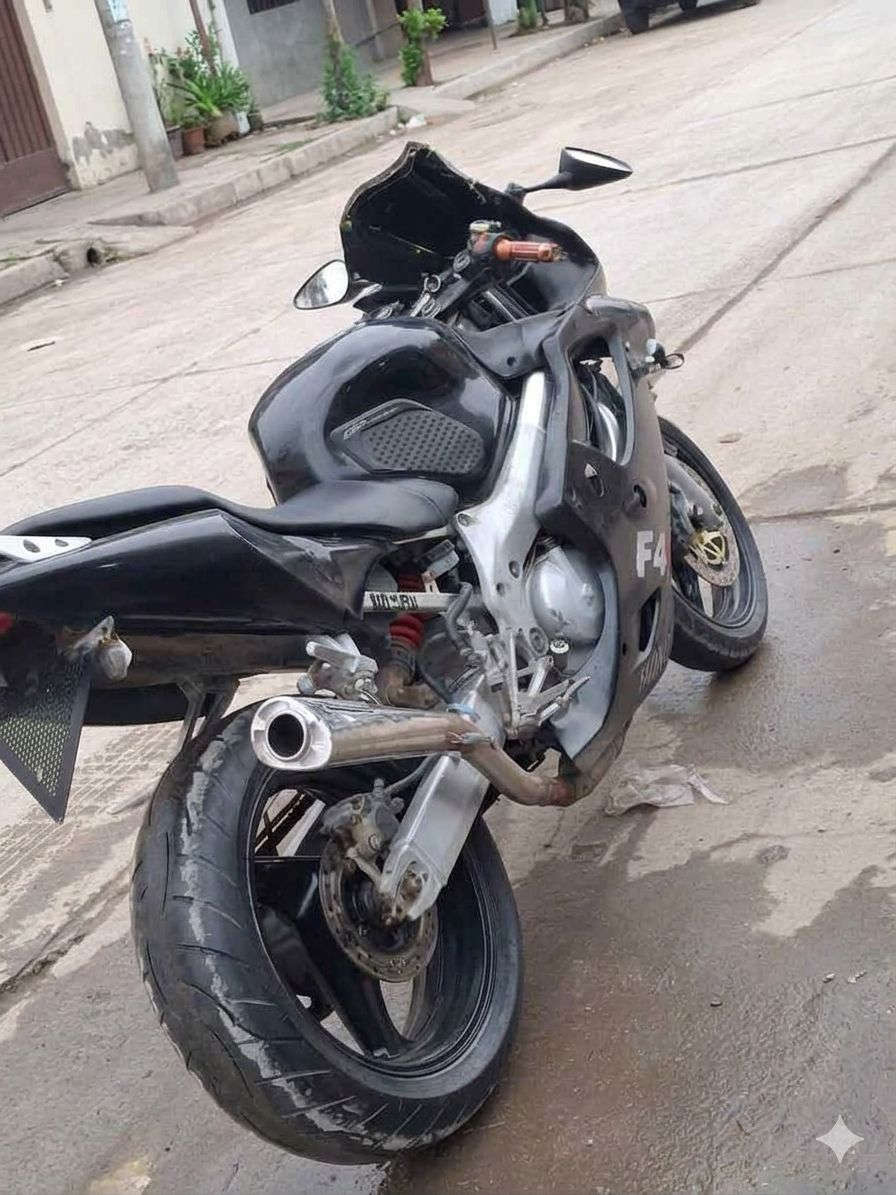 F4 رقم وسنويه لل٢٨
دراجه جاهزه شرط نكره بكل وقت لا صوت ولا نضوح  مكينه مفتوح بيها كور بدون كرنك شرط الفصله .
كفرات
دشبول 
سكان 
كلهن موجودات كاملات
*********** واتساب  مكاني بابل الإسكندرية 
السعر خاص
