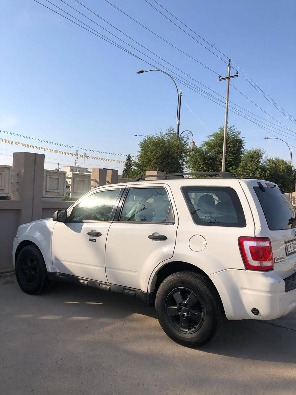 فورد أسكيب  FORD ESCAPE 2012 
محرك جديد حجم 3.0 / 6 سلندر 
منظومه غاز إيطالي/ تحكم ستيرن/تحديد سرعه 
كير و مكينه بشرط / باتري جديد / تخم تاير جديد
كود قفل ابواب / ماشيه 120 ألف
بونيد صبغ فقط مكفوله من الحادث 
هزه جديده 
رقم أربيل سنويه بأسمي تحويل ثاني يوم 
السياره مالبيت جاهزه بدون أي مصرف 
سعرها 113 مكاني اربيل 
*********** أربيل, العراق
