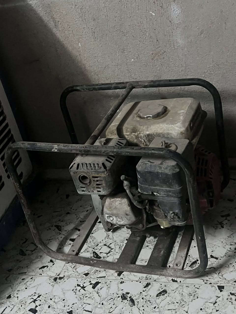 مطورات مي شغالات أي عيب مابيهمن العداد 3
سعر الواحد 80وبي مجال 
***********
