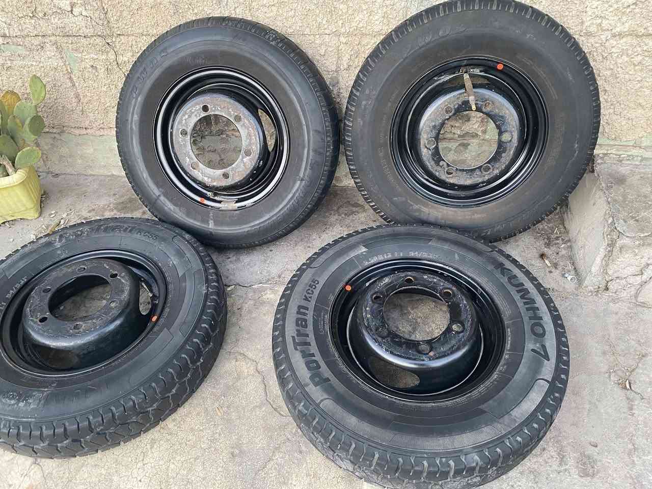 سلام عليكم تايرات كيه حمل 13حجم مال فحل مستعملات السعر 100وبيهن مجال الرقم *********** مكان بغداد مدينه الصدر
