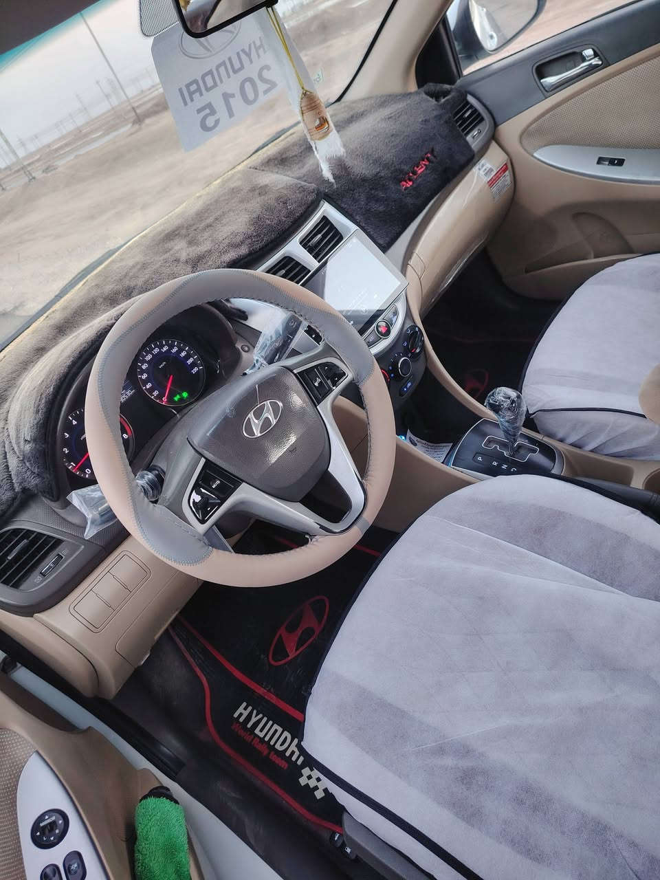 السلام عليكم رمضان كريم اكسنت موديل 2015 سياره مكفوله ماشيه 90 الف حقيقي محرك 1600 كوله كفاله وجاهزه عنواني بصره رقمي *********** سعر سياره 105 خادمكم ابو رضا
