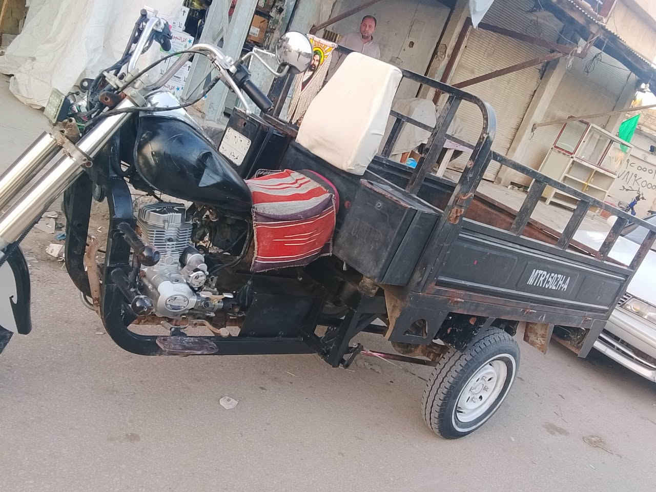 عمي سلام عليكم شباب ستوته موديل 2012 رقم او سنويه بدون راعي الستوته كل جديد الركبه صوبن لحيم بيه الشراي بي خير ودلل او هاذه رقمي مكاني مشخاب  ***********
