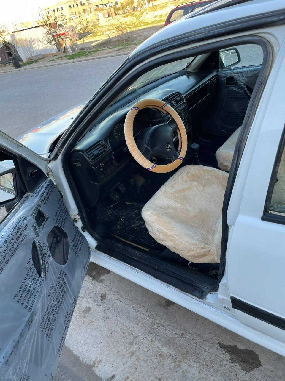 مودیل 1992مکینە 20 بی صبغ 2 پارجە بخ بی لیدان گیر مکینە شرت سنەوی 2025 خلاس بوە تخم تایە و ویل جدید سعری 34 و مجال شوین بەردەرەش ژ.م*********** اكر, نينوى
