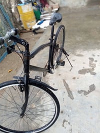 بوسك للبيع العنوان تقاطع النهروان بيعه مستعجل ما بي شي جديد وانتصاب078...