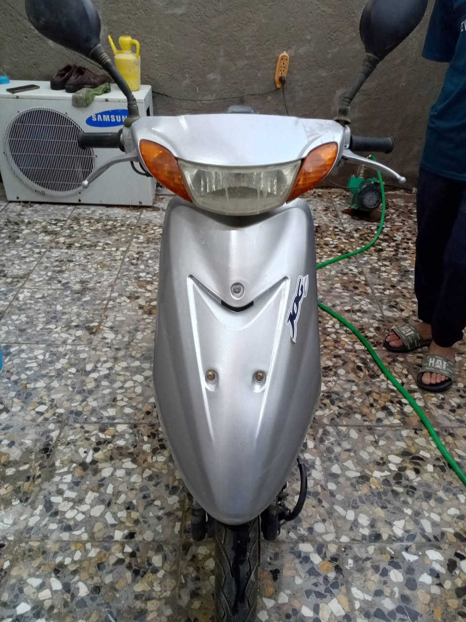 السلام عليكم دراجة للبيع السعر 300
نضيفة كلش جديدة 
العنوان بغداد جسر ديالى الجديد 
***********
