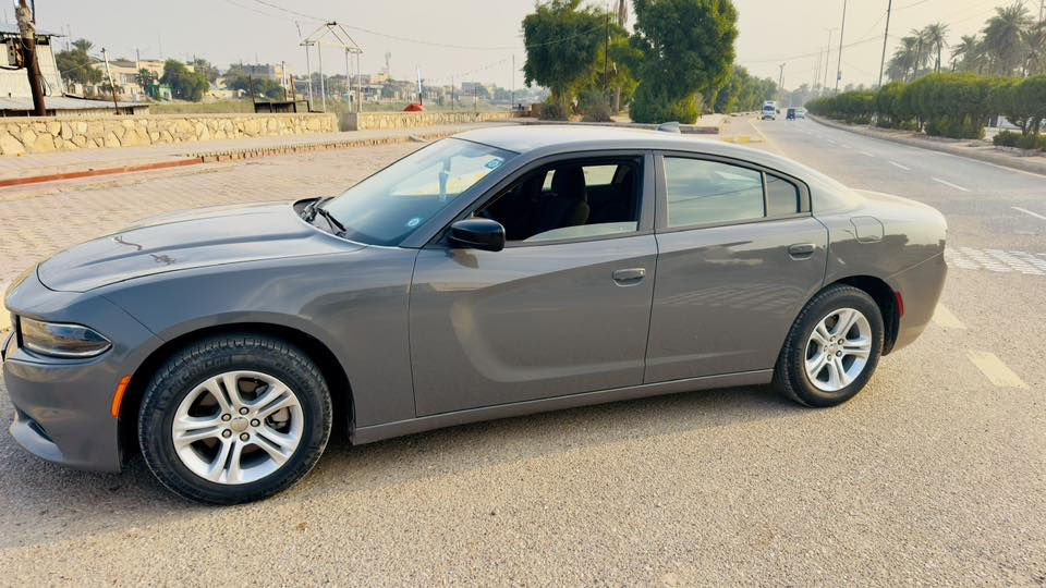 سلام عليكم اخوان جارجر 2023 
الفئة SXT 
دخول جديد ورقمها بغداد بأسمي 
السيارة ماشية 22 مايل فقط 
واستخدامها فقط منزلي وعليها ادامة كاملة
مواصفاتها شاشة كبيرة و رادار خلفي وتشغيل عن بعد ، ثنائي الدفع ، محركها V6 3600 وكالة ، كشن كهربائي ، نظام الصوت: 6 سماعات Alpine. نظام فرامل مانعة للانغلاق (ABS. ، الضرر فقط عامية وبداية بنيد ( حادثها جدا بسيط والصورة موجودة ) 
الله شاهد السيارة بعدها بحالة الوكالة 
السعر المطلوب : 259 وبيها مجال 
الرقم : ***********
