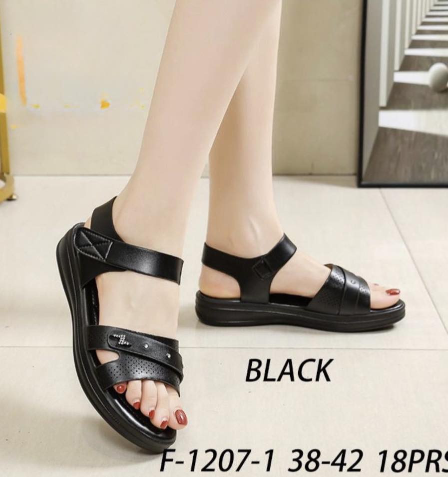 حذاء نسائية جديد 🦋طبي  10 الاف
الاناقه تبدّا من خطوتك 💓كوالتي عالي
✅مديلات عصريه تناسب كل إطلاله
✅راحه ➕اناقه 🟰كمال إطلاله 
✅متوفر كل الاوان كوالتي عالي 
للحجزوالطلب راسلونا على الأرقام التأليه
***********؟***********
لديناتوصيل إلى كافة المحافظات. العراقيه
