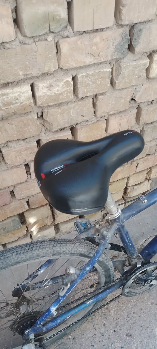 السلام عليكم 
لبيع ٤٥ الف  باسكل ابو دبلات  قديم ثلاث خطوط 
معدن ماله فافون قياس ٢٦  
عوزله بس بريكات  و ويل خلي عوزله تعديل بسيط 
 مبدله وساده جديده وجوبات جديده  خليت باقي صور
بتعليقات لباسكل
ياخذه يرتبه  وبعافيه عليه يكون من نصيبه 
مكاني بغداد  الشماعيه  يم افران الرسول يم مشروع
مستشفى جديد ٤٠٠ سرير معروف بشماعيه


**إذا كنت صاحب هذا الإعلان وتريد حذفه لأي سبب، رجاءا أرسل رسالة إلى الدعم الفني**