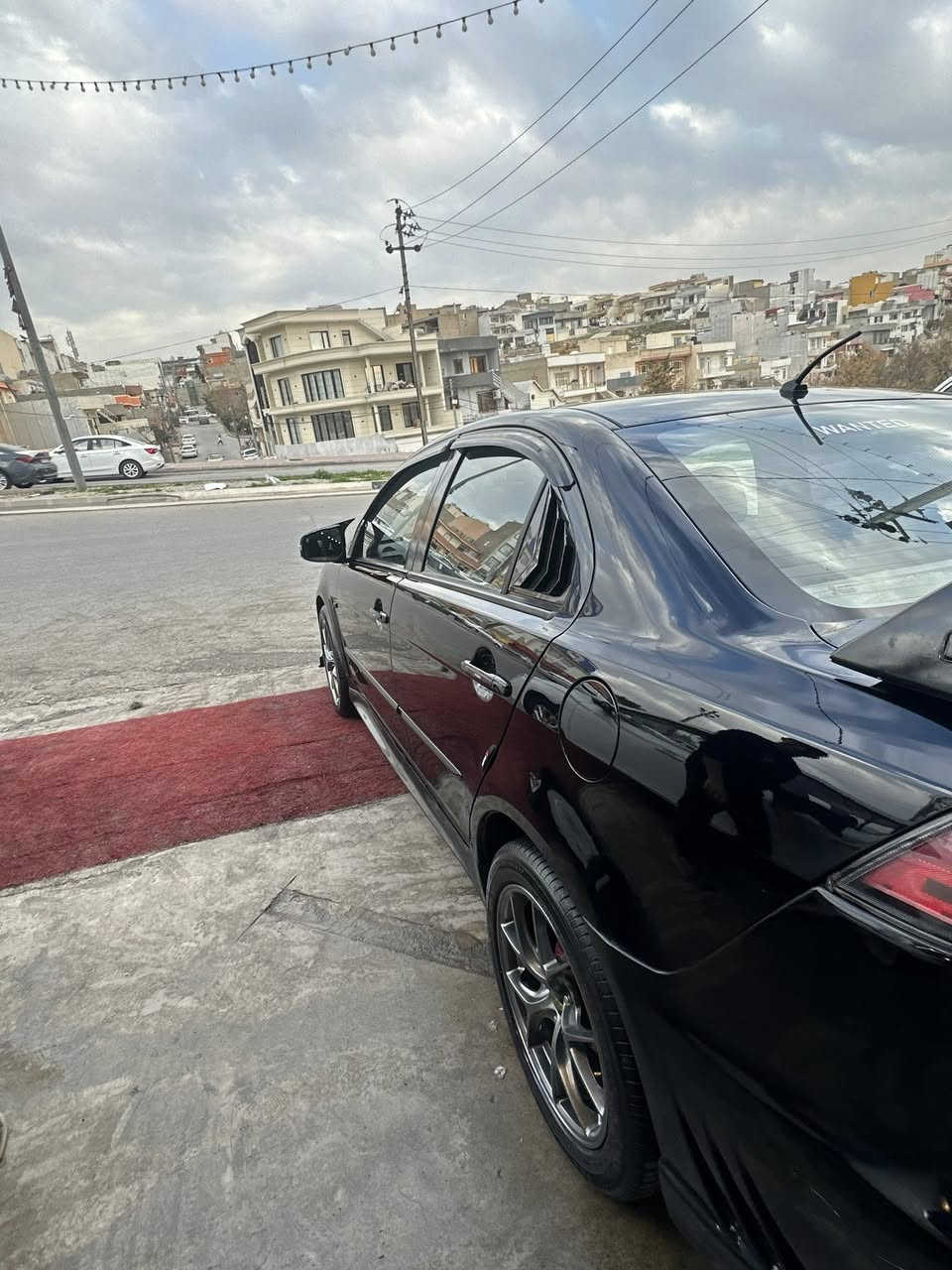 لانسەرى قرشى 2015 تؤماتيك
خليجى ناوزەرد
گێڕ سوكان+دەبڵ گێڕ
حاسه و كاميرا و شاشه
سپؤڕتى مەكينه گەوره ٢٠
بوياخى نييه ساردى نيه 
كامل سپورت كراوه ساڵنساى سپؤرتى لەسەرە
 كامل جوانكاريه 
سؤنەريم داناوه 
به شەرتى گێڕو مەكينە 
ڕەقەموو سەنەوى تازەيه …
112$معامەله
ژ.م***********
***********
