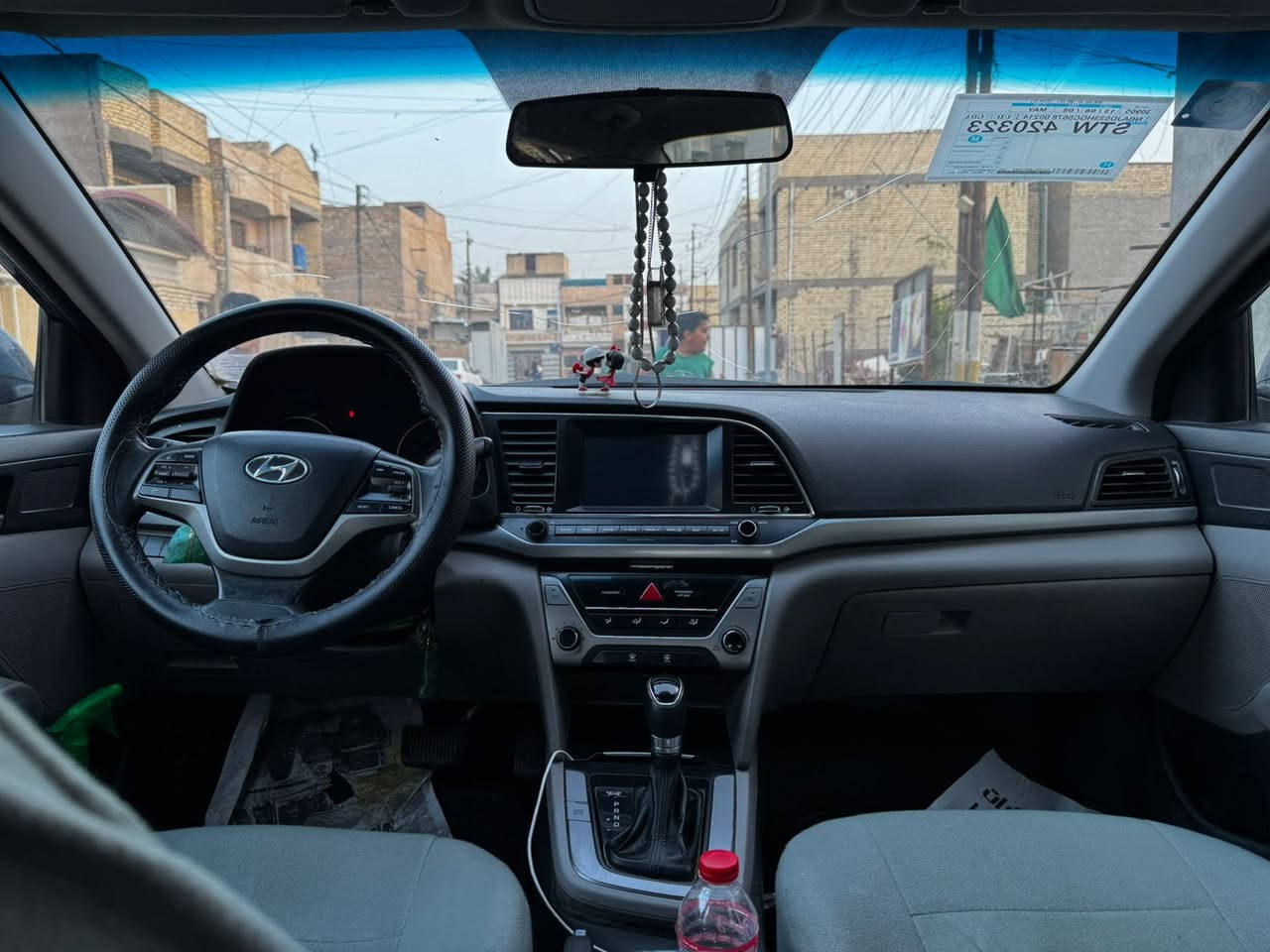 النترا 2017 وارد امريكي
محرك 2000 دوش
حادث جنطه 
هيئة وغرامات صفر
سعر 117 وبيها مجال 
 واتساب ***********
