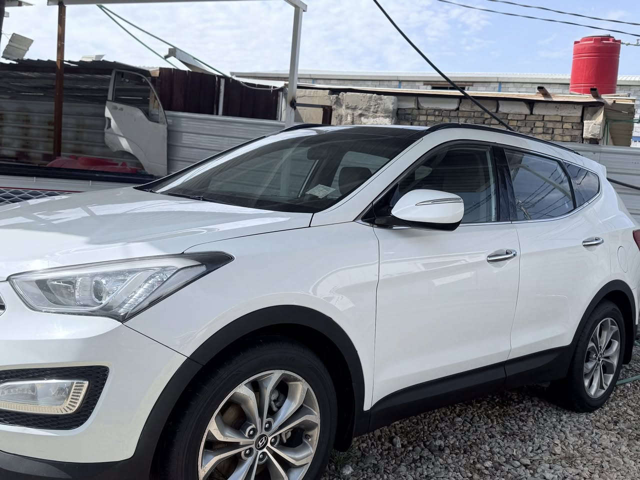 للبيع سنتافي 2014 فول مواصفات 1/1 خليجي كفاله عامة رقم بابل تحويل مباشر السعر 180 وبيها مجال المكان الديوانيه للاستفسار ***********
