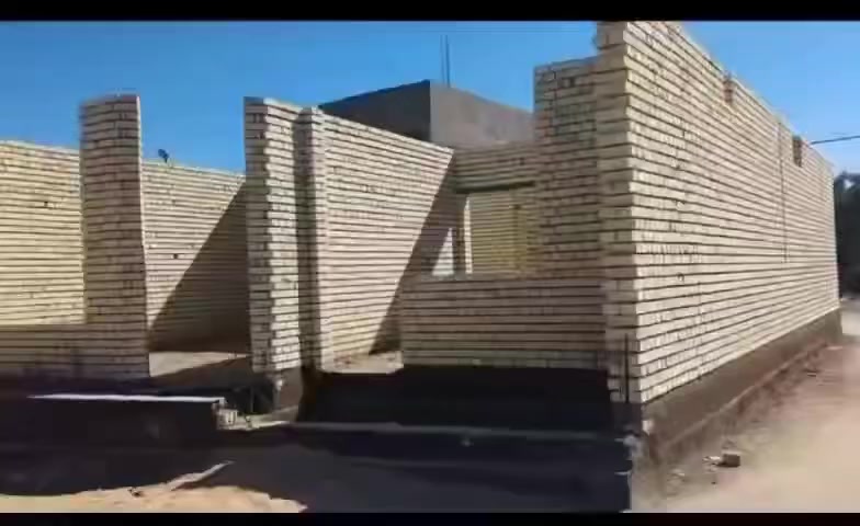 السلام عليك هيكل للبيع كامل المواصفات وبناء هندسي 150 م زراعي الجمعيه قرب العميد مكي  للاستفار*********** وبي واتساب
