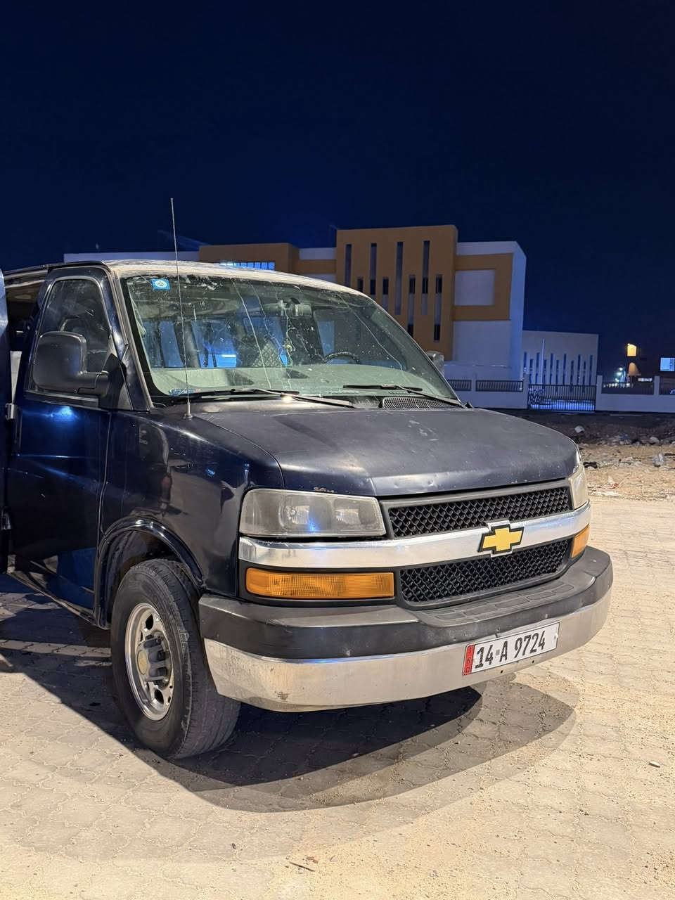 سلام عليكم

فان موديل 2008 بترة 11 راكب 
فحل 8 برغي كير 1000 مكينة 6100

جاهزة كير مكينة حدادية تبريد تدفئة كفالة

وارد امريكي حادث مدكر وبنيد 
وبيهة طخة بلباب وعندي باب جديد انطي وي السيارة

رقم بصرة حرة 

للاستفسار 
***********
