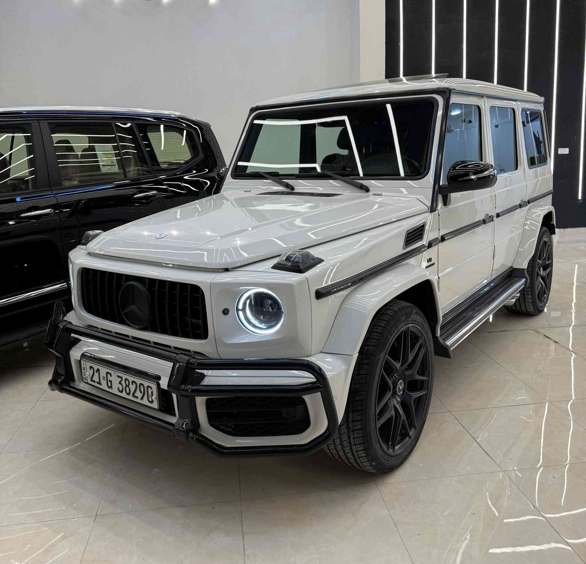 جي كلاس 2013 خليجي فول
محدث فقط خارج 2020
g63  /AMG    
بدون صبغ بلبدي   فقط قطع تحديث مصبوغه
داخل بلاد سياره جديده محرك بلاد ممفتوح
ماشيه 100ك جاهزه من كلشي بدون مسج
رقم سليمانيه  السعر 440$ 
مكانها حله بابل هـ ***********

