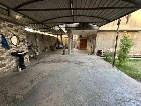 سلام عليكم بيت للبيع صاير على شارعين سند 25 طابو صرف زراعي
مساحه 500 متر محافظه بابل الحله قرب شارع 100 صاير في شارع مدرسه الطفوف المختلطه بيت كامل غرفتين وكاليدور وصاله ومطبخ مجمع صحيات خارجيه وداخليه  وفي كراج ياخذ 3 سيارت شوفت عينك وحديقه جبيره الي يريد يستفسر عن السعر أو يشوفه هذه رقمي

***********
