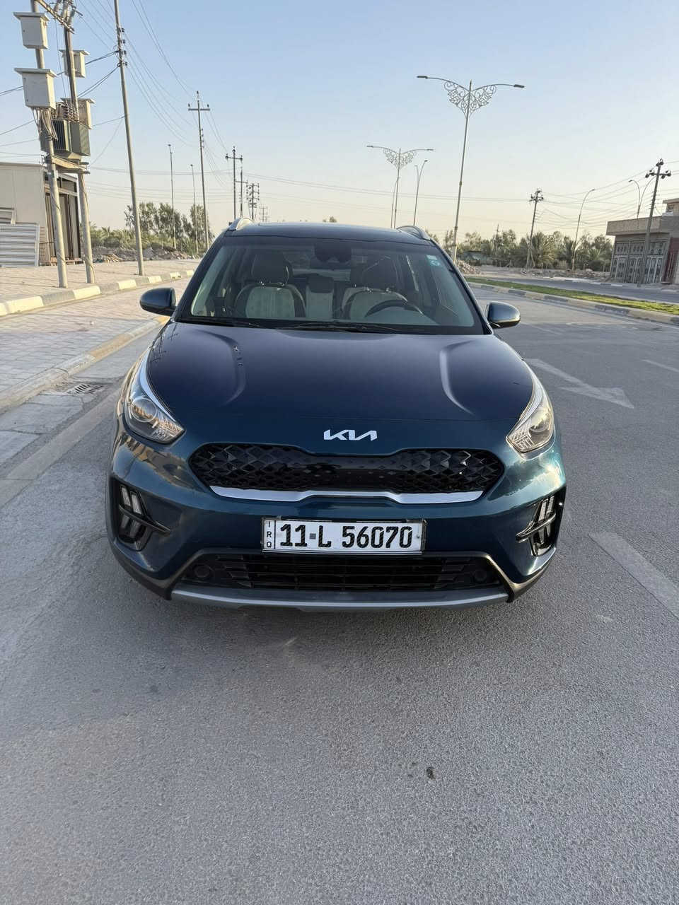 السلام عليكم  
كيه نيرو هايبرد 
موديل 2022
فول موصفات 
فتحه 
بصمه 
حساسات 
تحكم ستيرن 
توقف ذاتي 
كشنات جلد 
حادثه مرفوق بل صور خفيف مابي دواخل ولا صبغ باردات 
مكاني كربلاء 
سعر 138مجال قليل 
***********
