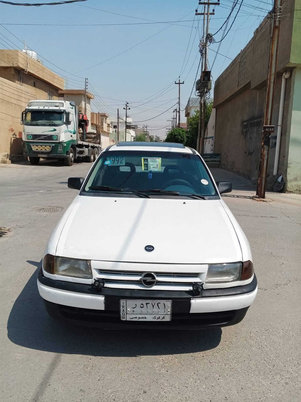 اوبل استرا. موديل 1992 محرك 16 كير.
عادي قايش عريض (پاور) سنويه مشروع
 وطني شرط التحويل 
سياره بدون ضربه  كوبون بنزين بيهه 

مكان سياره كركوك 
سعره 33 
***********
