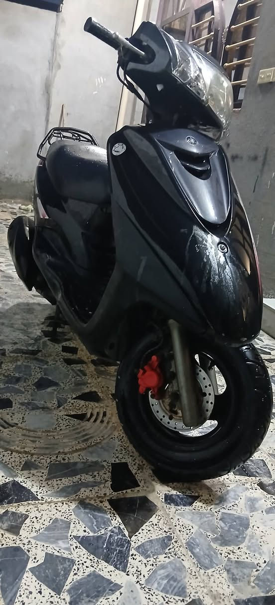 دراجه بريز بغبغاء دراجه بحال الوكاله صار اقل الشهر   من نزلت من الرمبه كفاله عامه سعر مليون وبيهة مجال قليل بغداد التاجي ابو عظام    للستفسار هاذه الرقم ( ***********
