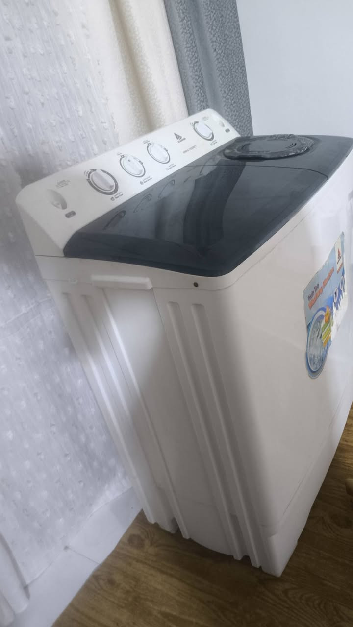 غساله الحافظ حجم 22 شغاله جديده للبيع مكاني البصره شط العرب فقط حوض نشافه بيه فطر صغير كله بلاد
***********
