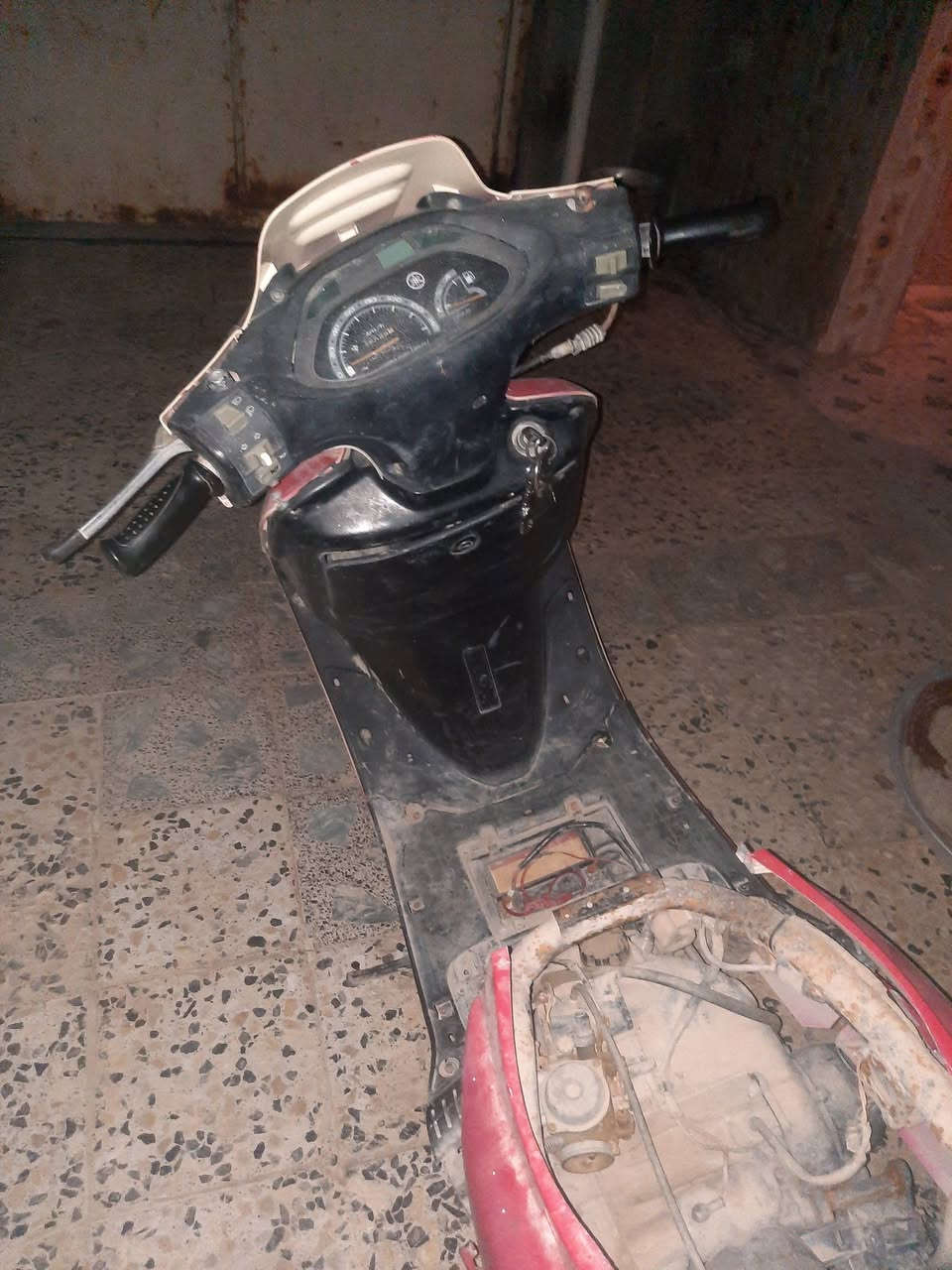سلام عليكم شباب دراجة فراشة فحل للبيع كاملة عوزهة بس ولفات وكم ما بيهة طافية ابعها كو م حديد سعر 70 وبيهة مجال


**إذا كنت صاحب هذا الإعلان وتريد حذفه لأي سبب، رجاءا أرسل رسالة إلى الدعم الفني**
