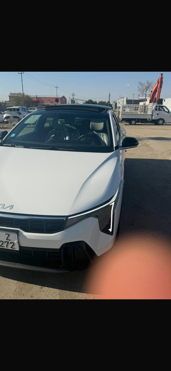 السلام عليكم كي4  ضمان الدوله ماشه ١٣ جيتي لاين فول مواصفات بيه ضمان 5 سنوات بيه ١٢ دبديلت دهن مجاني بيه بارد بل مصطره مال الصندوك اموضحه السعر ١٩٨ بيه مجال بصيط ***********
