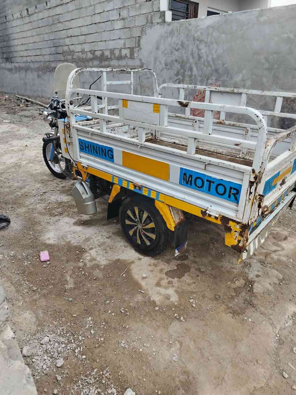 سلام عليكم ستوته للبيع مؤديل ٢٠٢٠ أوراق العنوان كاطون الرازي لاستفسار *********** السعر على الاتصال غير متواجد ع الفيس
