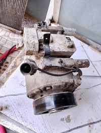 غراض اكسن دبدود راديتر تبريد مابيها اي تصليح وشرط مع كمبريسر وتري شلع ...