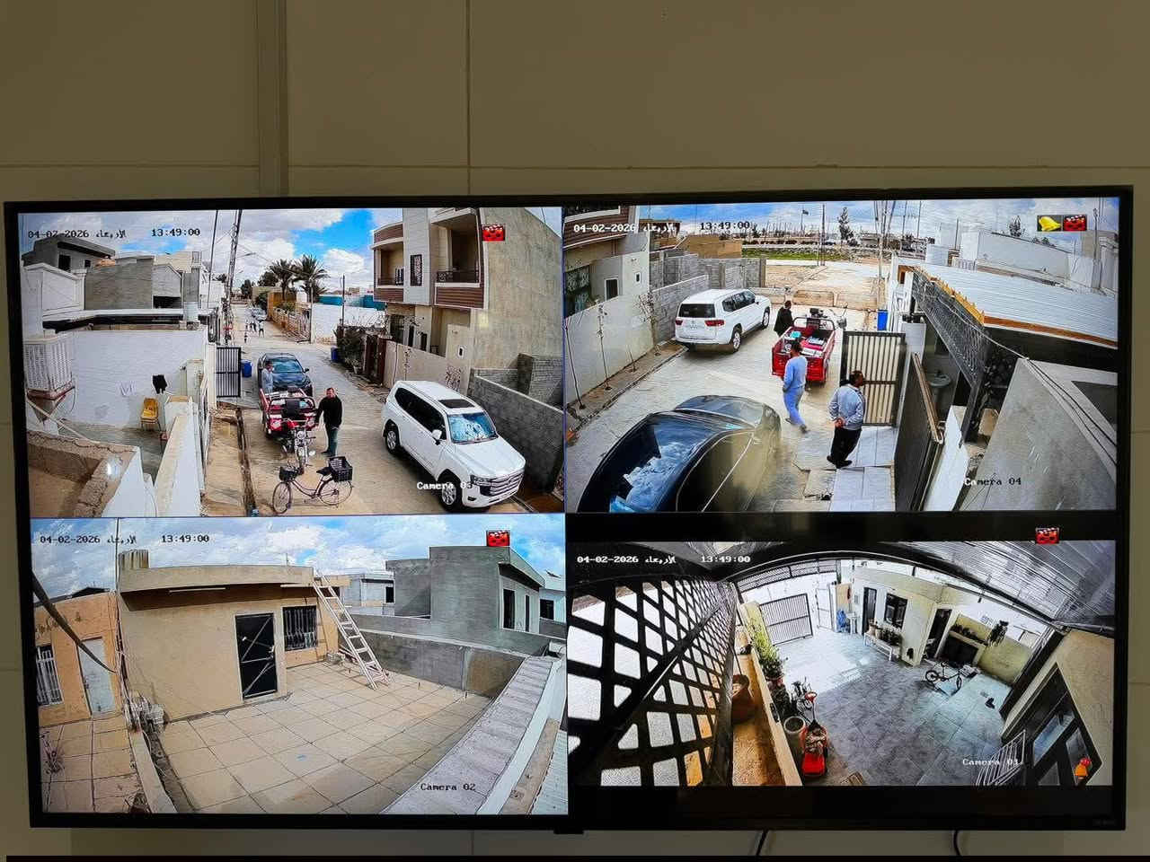 الانتهاء من تأمين منزل بكاميرات هيك فجن 5mp
مع ضمان حقيقي سنتين بالتنصيب وبالقطع🇹🇷 

مستعدون لكافة اعمال الكاميرات والتجهيز والتنصيب *********** 👷

