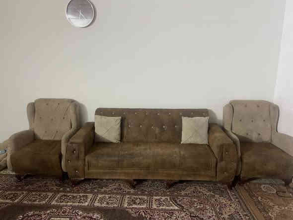 سلام عليكم عندي تخم10مقاعد وكنتور4بيبان نضيف جدا صاج عراقي نضافتة100‎%‎ مع تخم10مقاعد تركي خشب بلوك تركي نضافتة100‎%‎العنوان بغداد الدورة الطعمة للاستفسار الشراي يتصل***********
