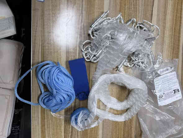 اغراض لبيع اغراض الصيد  سناره كامله من كلشي وكافه معده ***********
