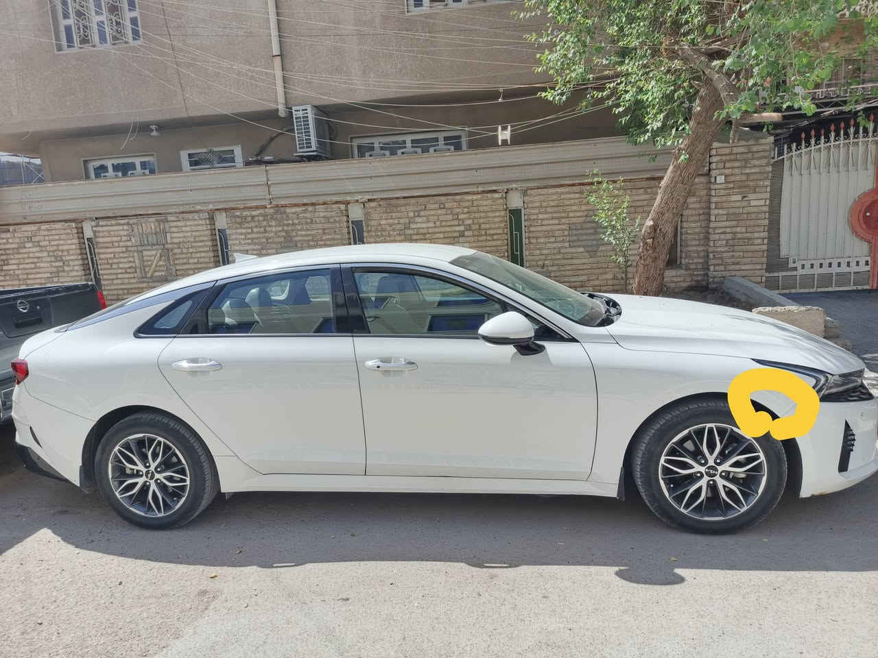 السلام عليكم مرخصة الادمن K5 خليجي 2023 ماشي 77 الف نص فول مكينه 2000 دوش رقم اربيل باسمي يوجد ثلاث مكانات بارد ويوجد بيه حالوب بالقماره والبنيد كما موضح بالسونار السعر 165 وبيع مجال مكان بغداد البلديات رقم الهاتف***********
