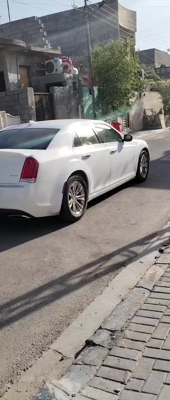 سلام عليكم البيع وبامه مديل 21 اصل 18 السعر 185بيهه مجال قليل *********** مكان السياره بصره
