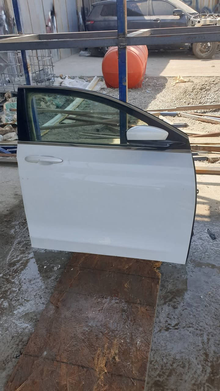 يتوفر قطع غير سي 200 جيب بزون ودرنكو ***********
