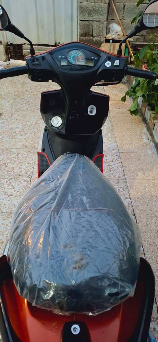 السلام عليكم ورحمه الله وبركاته
ماطور سايم نحله موديل ٢٠٢١ كفاله عامه مسجل سنويه وارقام والسعر ١٢ ورقه وبي مجال قليل الاستفسار اتصل ع الرقم ***********
