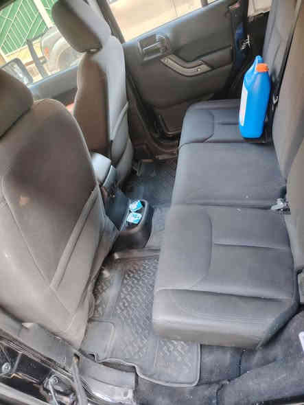 سلام عليكم للبيع او مراوس فورد إكسبلور محتاج فرق جيب رانكلر موديل ١٧ كلين وارد كندي سعر ٢١٠ بي مجال ***********
