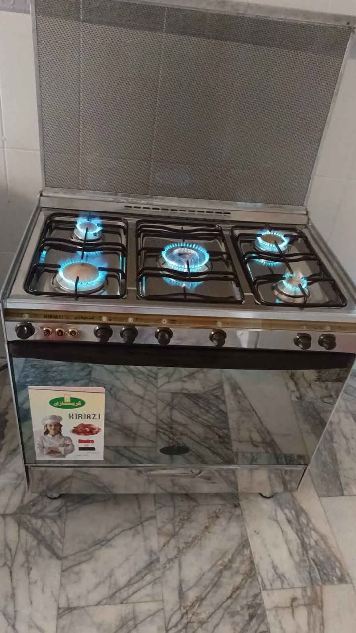 ‎٦٠ و١٠٠ و١٤٠ فرش ٢٣٠ كريازي ٢٧٥‎ بغداد, العراق


**إذا كنت صاحب هذا الإعلان وتريد حذفه لأي سبب، رجاءا أرسل رسالة إلى الدعم الفني**