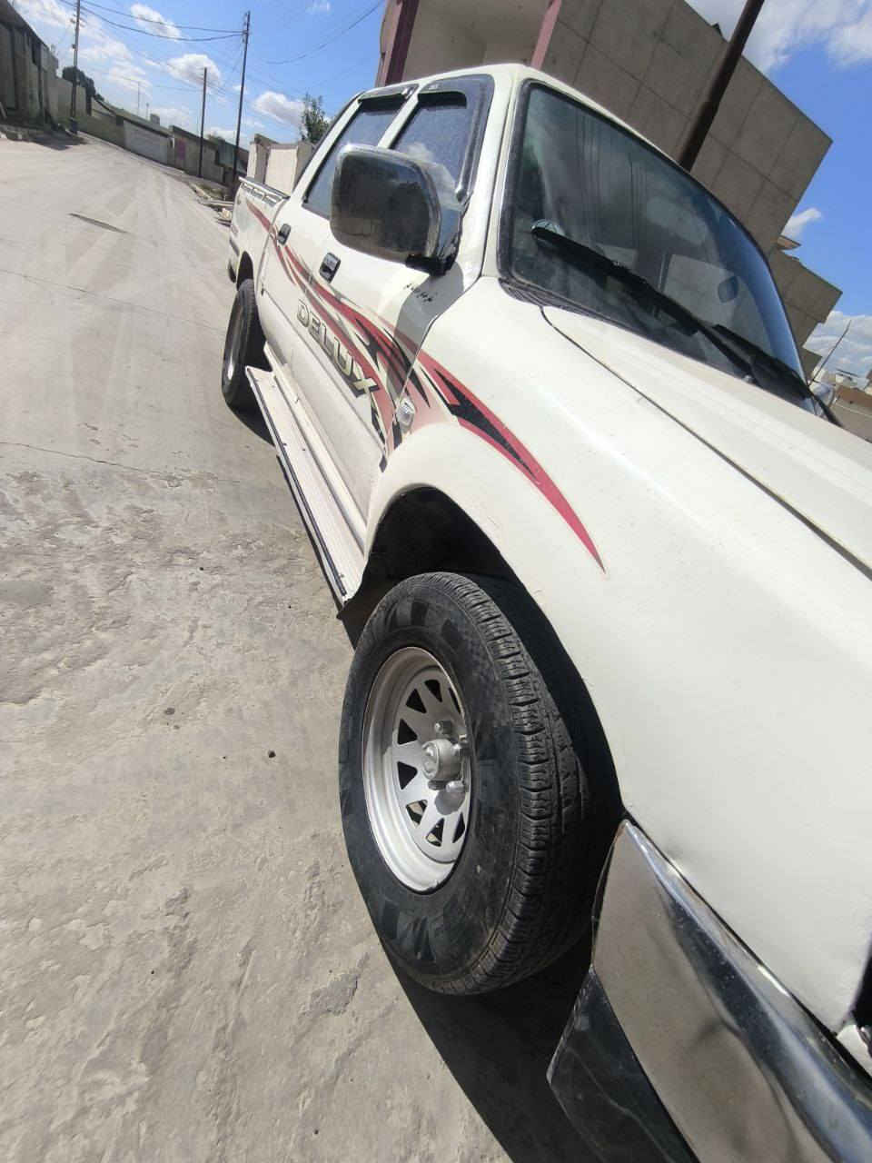 السلام عليكم بيكم دير للبيع موديل 2006 
رقم نينوى سنوية عظم عاج 
گير محرك اكسل شاصي شرط 
السعر 38 وبيهه مجال 
للاستفسار اتصل ‏‪***********‬‏
