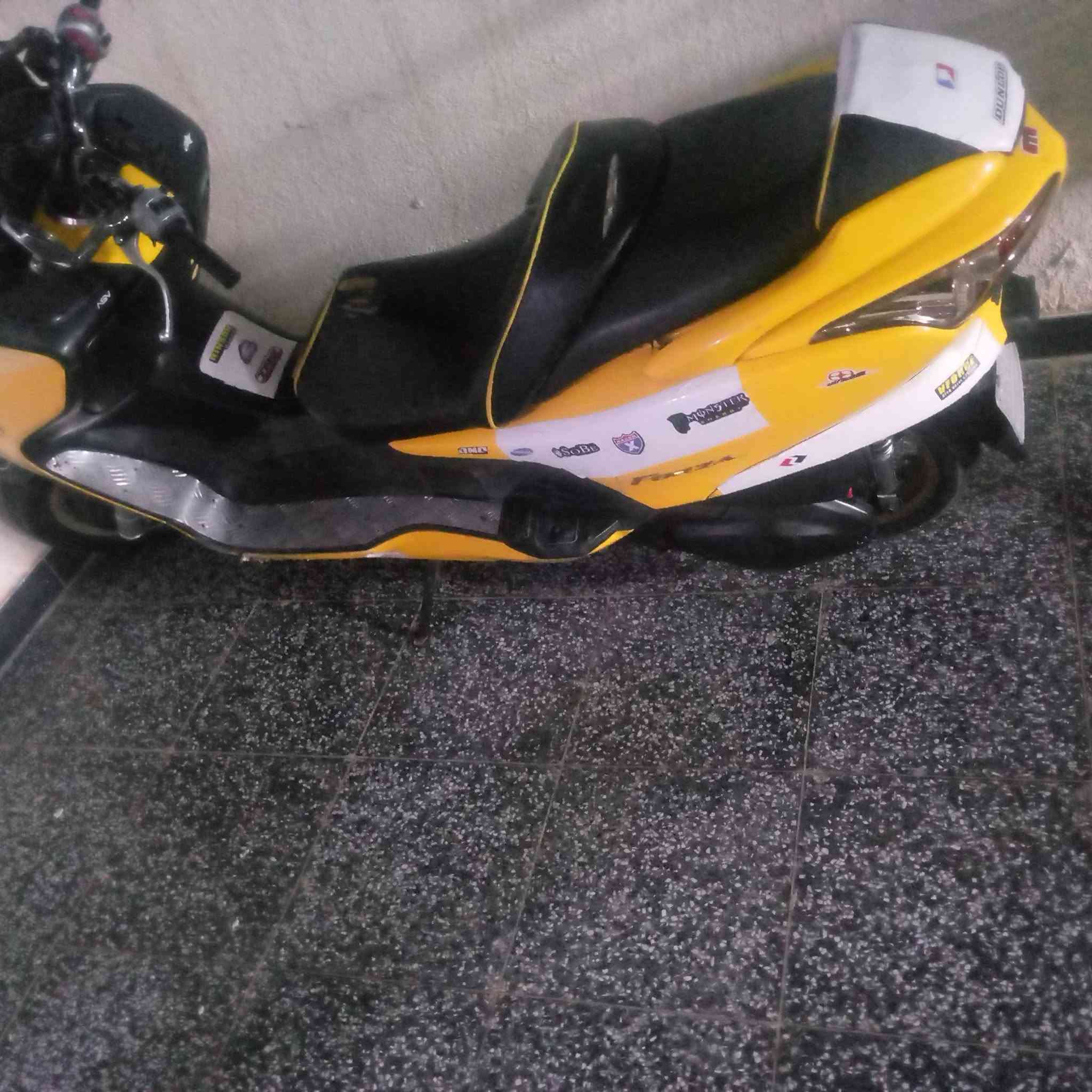 السلام عليكم دراجه فورصه 9للبيع
السعر 900وبيه مجال بسيط العنوان البلديات


**إذا كنت صاحب هذا الإعلان وتريد حذفه لأي سبب، رجاءا أرسل رسالة إلى الدعم الفني**