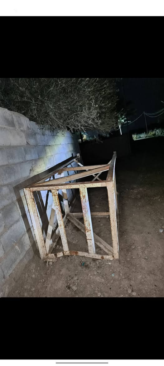 حماله تانكي للبيع الارتفاع مترين رقمي ***********
