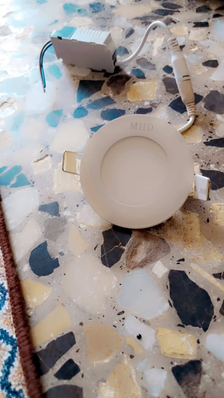 السلام عليكم عندي الغراض انشائيه جدد القطعه ع الف واذا كميه ابيعلك بسعر مناسب سبب للبيع تصفيه محل


**إذا كنت صاحب هذا الإعلان وتريد حذفه لأي سبب، رجاءا أرسل رسالة إلى الدعم الفني**